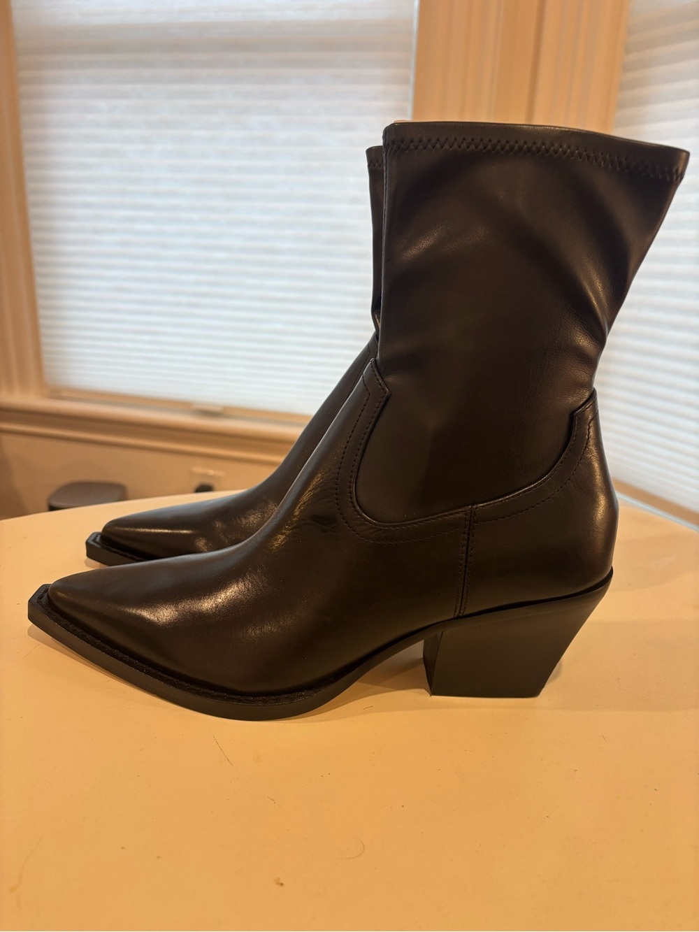 Dolce Vita Black Pointed Toe Mid-Calf Leather Boots
